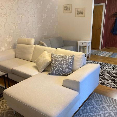 Omakotitalo Keskustan Laehellae Apartment โยเอนซู ภายนอก รูปภาพ