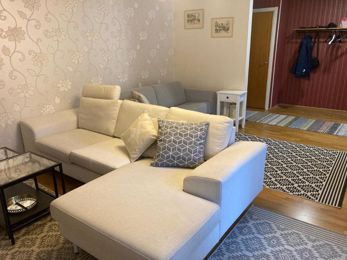 Omakotitalo Keskustan Laehellae Apartment โยเอนซู ภายนอก รูปภาพ